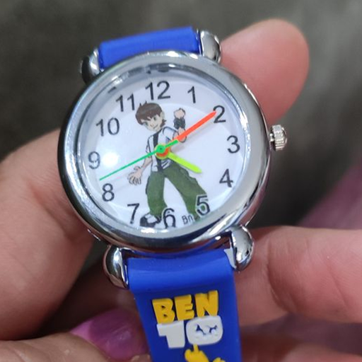 نظرات ساعت عقربه ای پسرانه