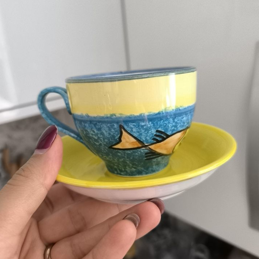 نظرات لیوان و فنجان