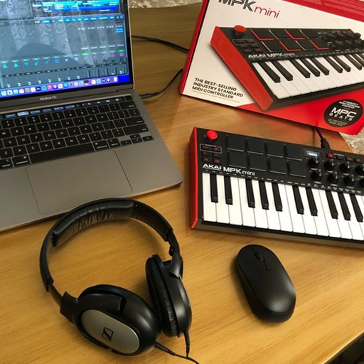 نظرات میدی کیبورد و کنترلر