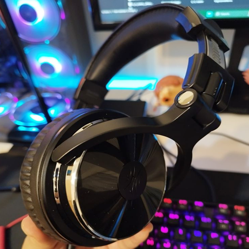 نظرات هدفون حرفه‌ای