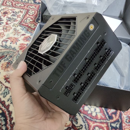 نظرات منبع تغذیه کامپیوتر