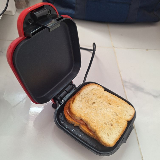 نظرات ساندویچ ساز و وافل ساز