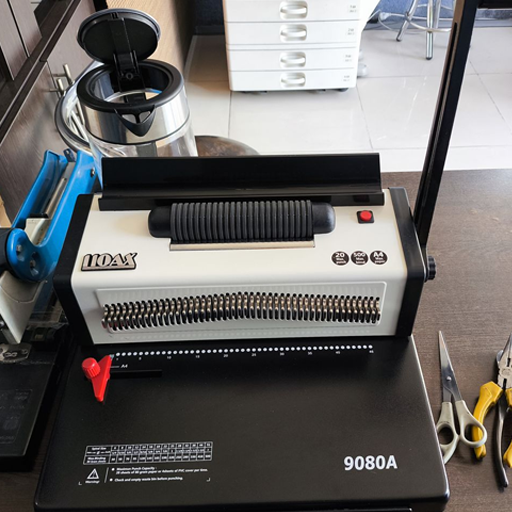 نظرات برش دهنده‌ی کاغذ